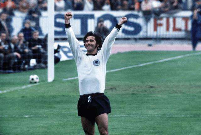 表现不仅是 表现不仅是