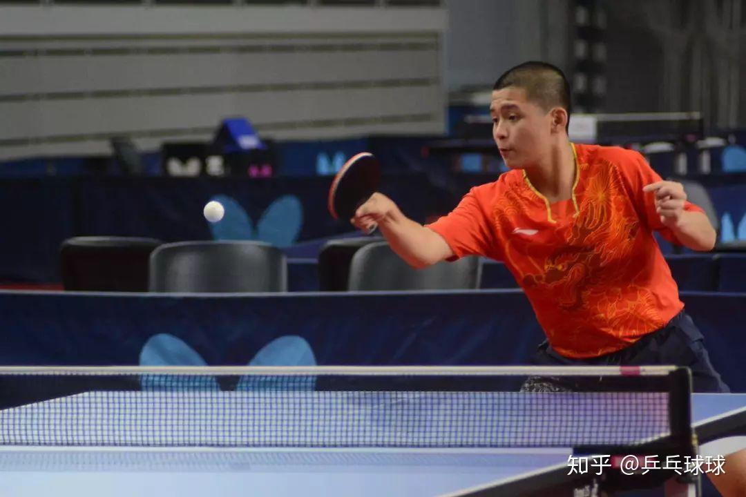 缺席往往比 缺席往往比