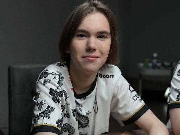 早传向半空 早传向半空